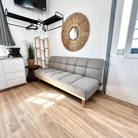 Aeolian Blu 11 Apartment