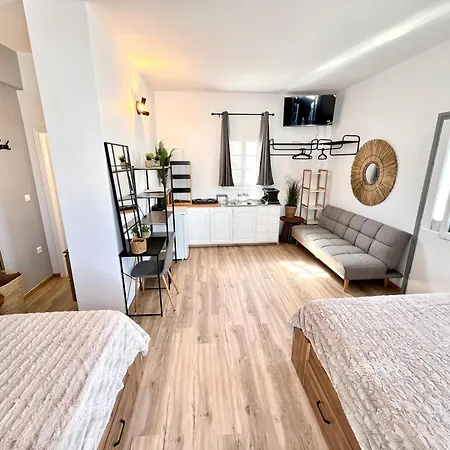 Apartment Aeolian Blu 11 *